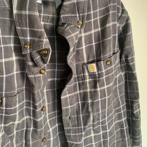 Carhartt || Button Up || Size M